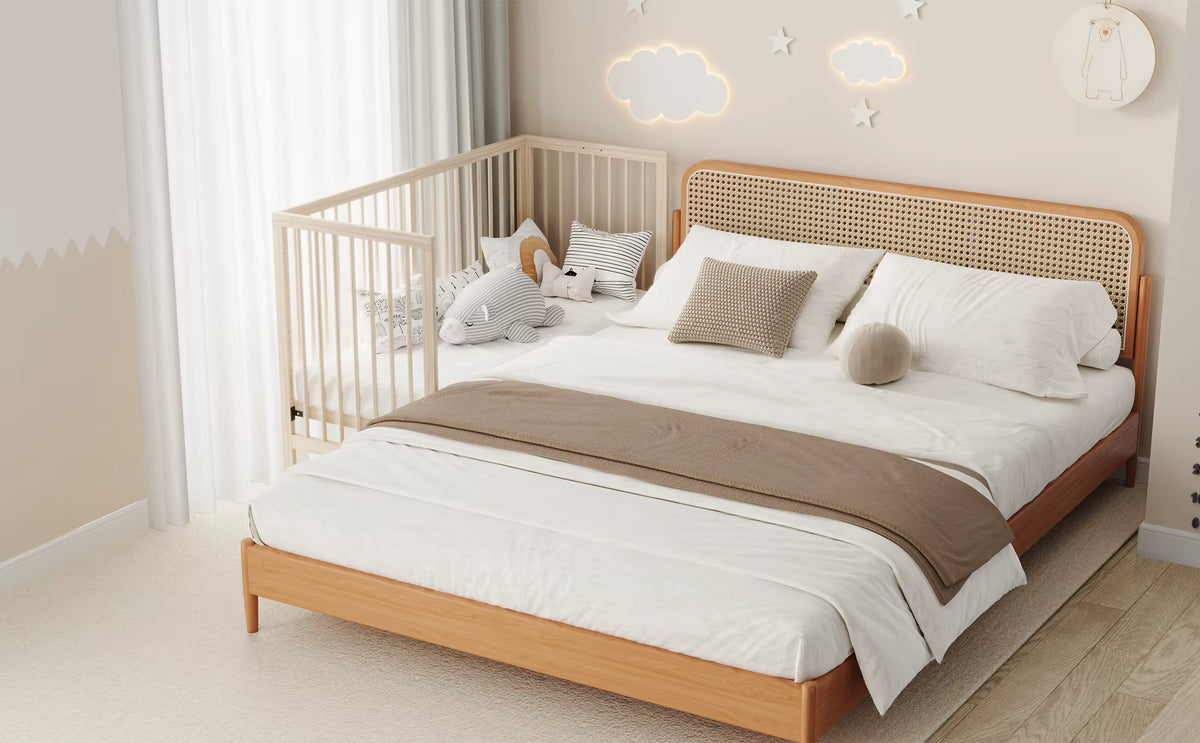 Lit Bébé à Barreaux en Bois | Mira